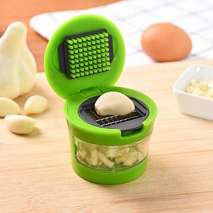 Effortless Garlic Dicing, Slicing, and Peeling – All in One Tool!